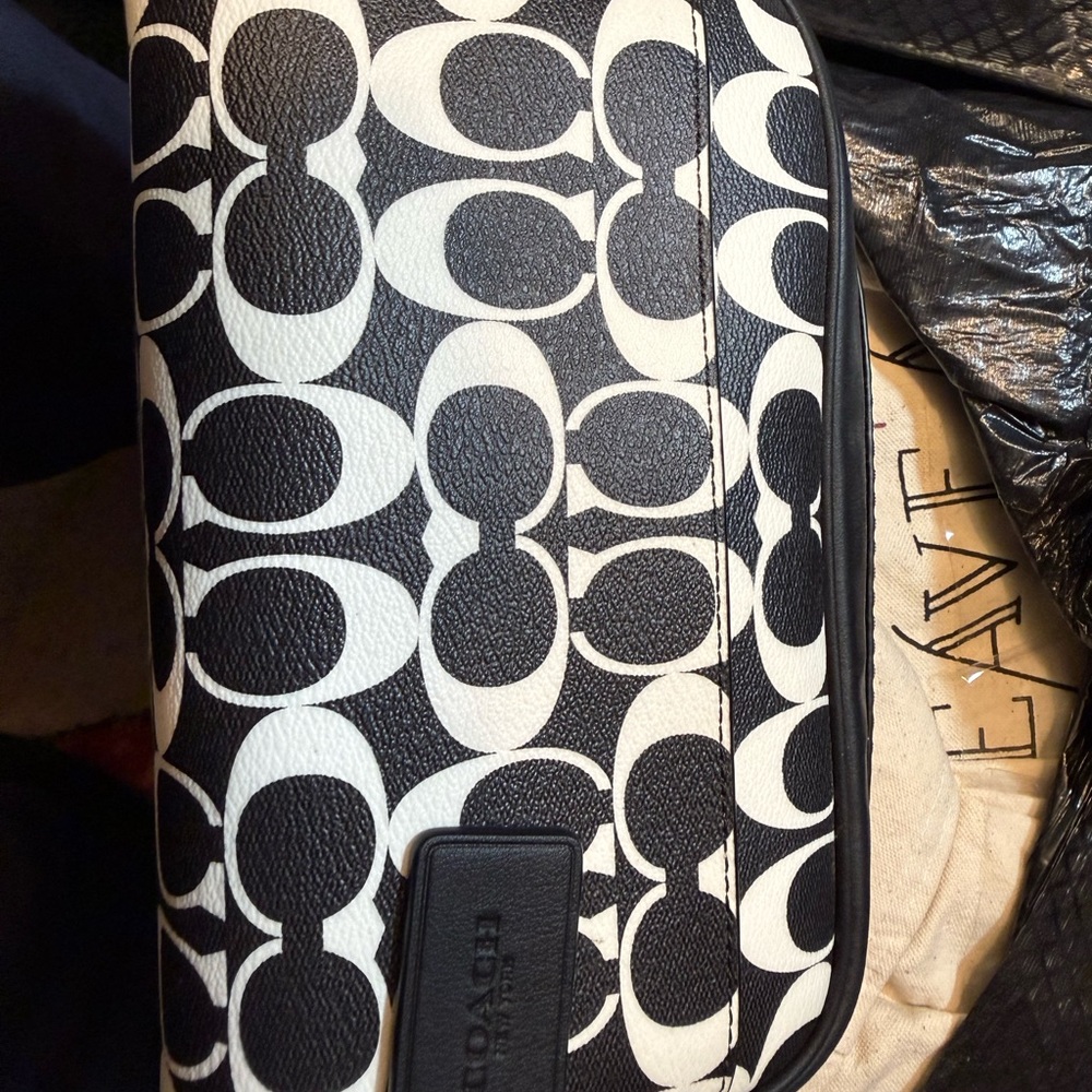 Coach Travel Kit in Signature Canvas